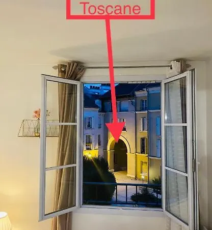 Apartment Place Toscane